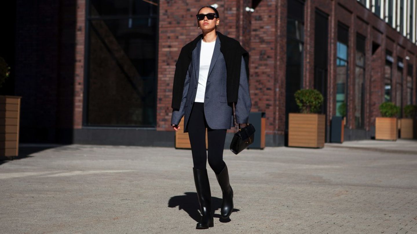 Mit einem Blazer, Stiefeln und den richtigen Accessoires sehen Leggings sofort elegant aus.