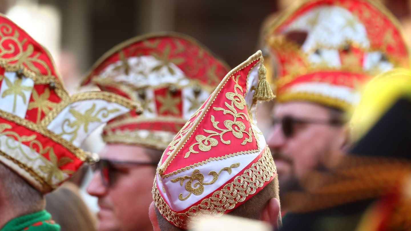 Der Fasching steuert in Bayern auf seinen Höhepunkt zu. (Archivbild) Foto: Karl-Josef Hildenbrand/dpa