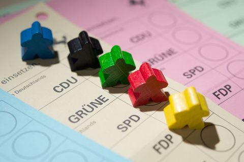 Umfragen sollen die Stimmungen in der Wählerschaft einfangen. Das hat allerdings Grenzen. (Symbolbild) Foto: picture alliance /