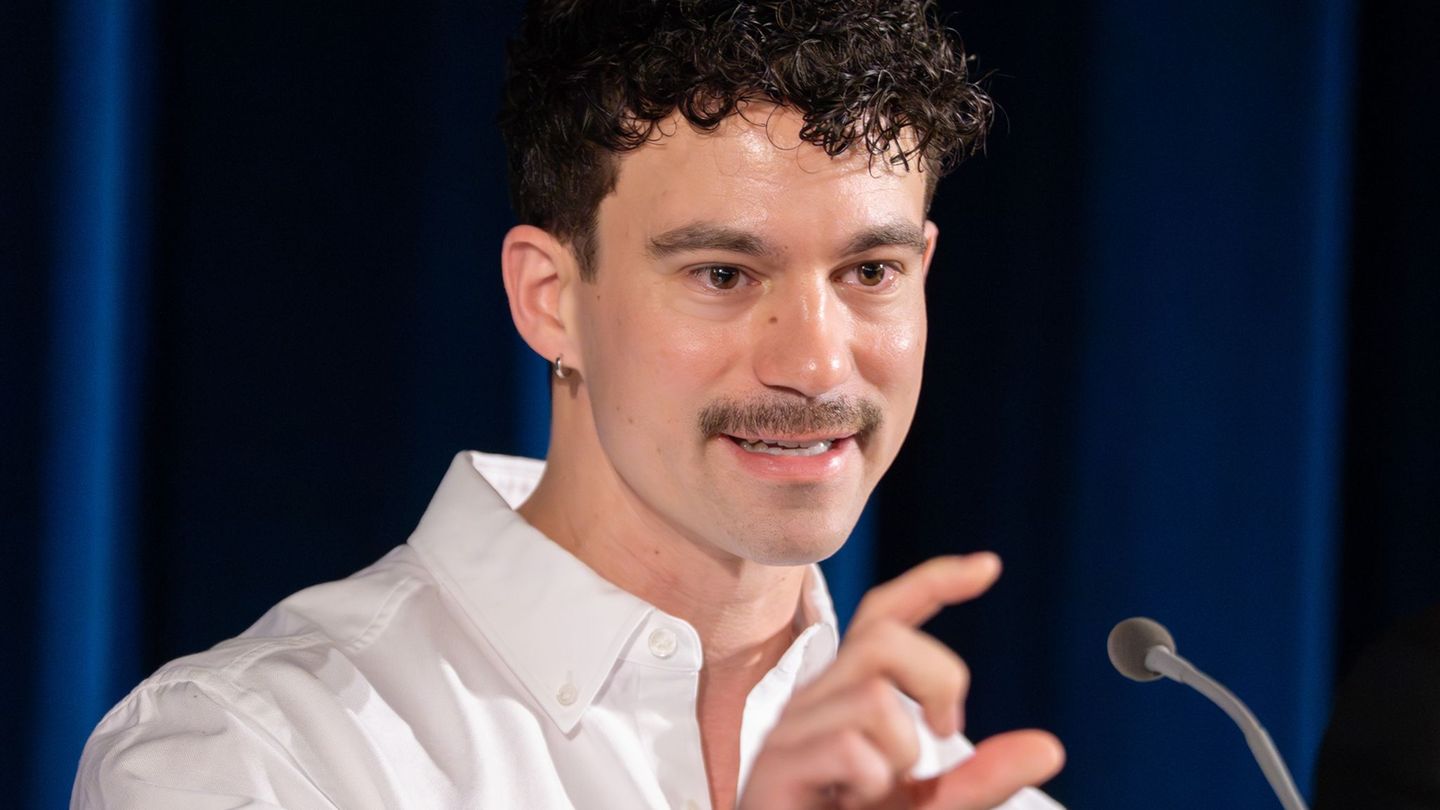 Der Produzent von "Mädchen in Uniform", Florian Kamhuber, schwärmt von Kloster Chorin als Drehort. Foto: Soeren Stache/dpa