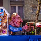 Jacques Tillys AfD-Karnevalswagen mit Alice Weidel