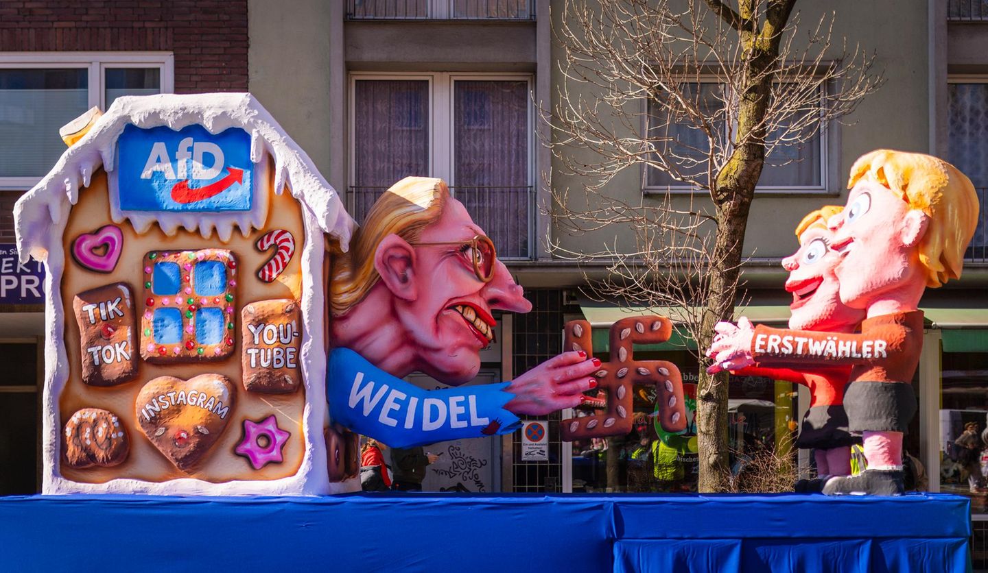 Jacques Tillys AfD-Karnevalswagen mit Alice Weidel