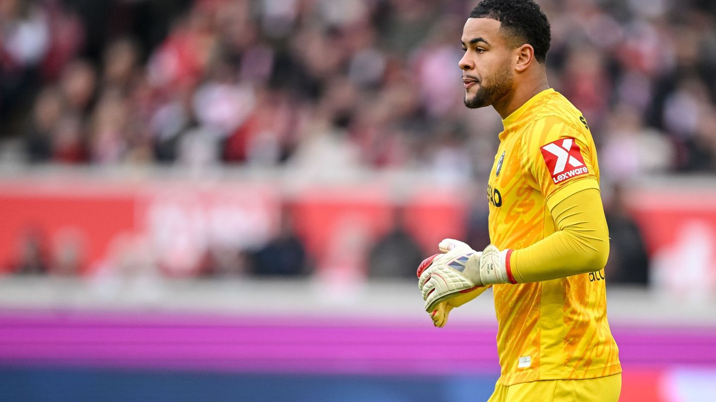 Noah Atubolu muss im DFB-Pokal von der Reservebank aus zusehen. (Archivbild) Foto: Harry Langer/dpa