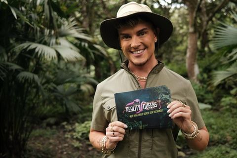 Für Twenty4Tim ist es bei "Reality Queens" zwar die erste Moderation, im Dschungel kennt er sich aber bestens aus.