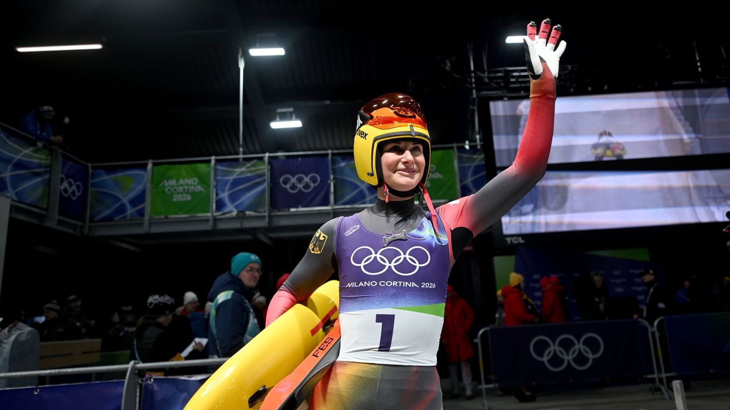 Hat den ersten Platz übernommen: Julia Taubitz Foto: Robert Michael/dpa