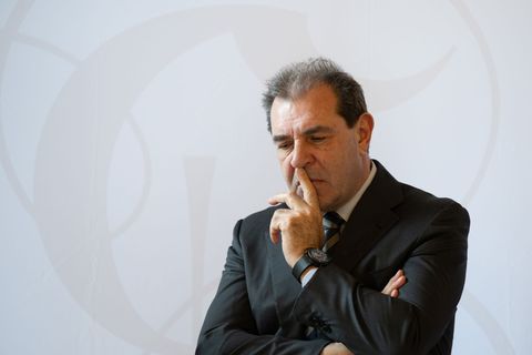 Daniele Gatti zählt zu den international renommierten Dirigenten (Archivbild) Foto: Sebastian Kahnert/dpa