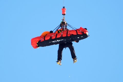 Lindsey Vonn wurde nach ihrem Sturz per Hubschrauber geborgen. Foto: Jacquelyn Martin/AP/dpa