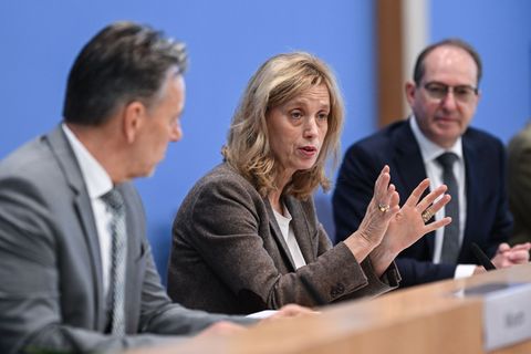 Bei Delikten wie Vergewaltigung oder verbaler sexueller Belästigung deuten frühere Studien auf ein großes Dunkelfeld hin. (Archi