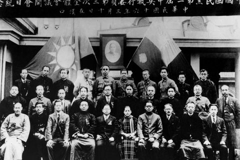 Im Zweiteiler "China - Wie eine Nation entstand" wird mit eindrücklichen Archiv-Aufnahmen der historische Verlauf von der Gründu