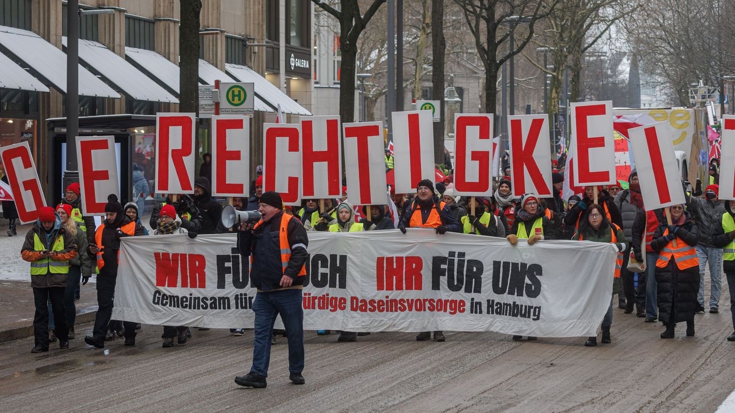Vor der nächsten Verhandlungsrunde für den öffentlichen Dienst der Länder erhöhen die Gewerkschaften den Druck. (Archivbild) Fot