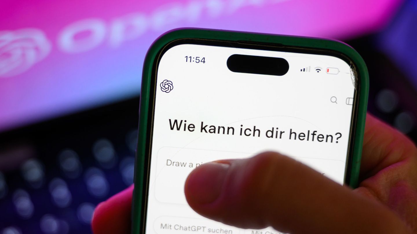 Chatbots als virtuelle Freunde? Forscher warnen vor Risiken im Umgang mit Künstlicher Intelligenz. (Symbolbild) Foto: Hendrik Sc
