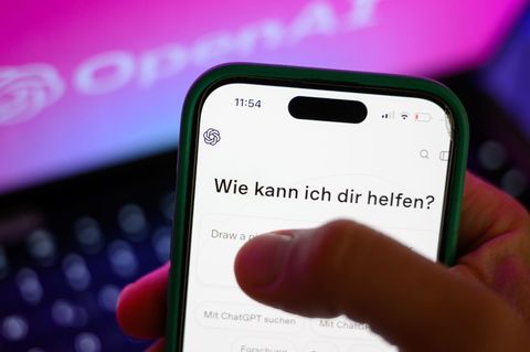 Chatbots als virtuelle Freunde? Forscher warnen vor Risiken im Umgang mit Künstlicher Intelligenz. (Symbolbild) Foto: Hendrik Sc