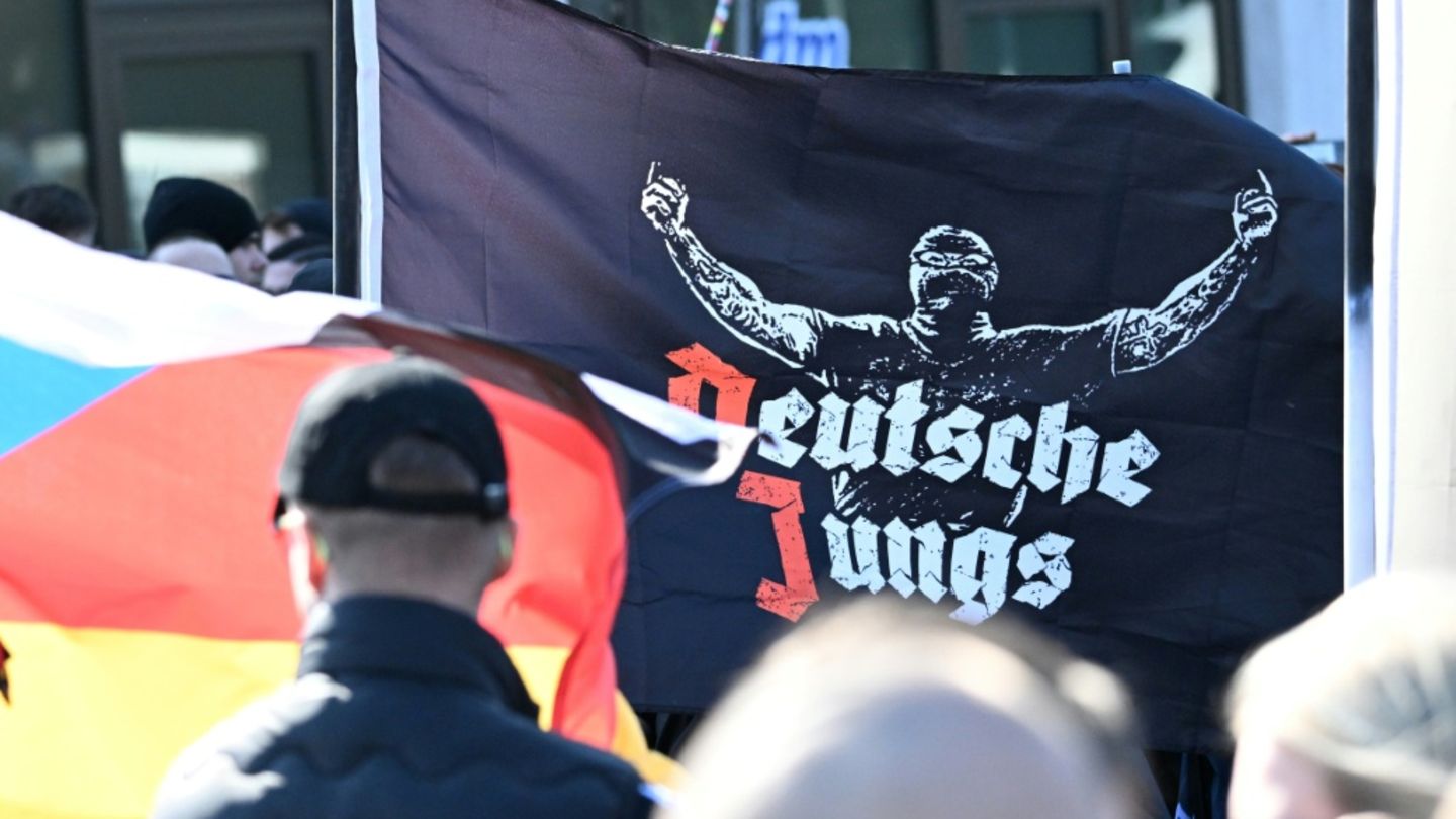 Demonstration von Rechtsextremisten in Berlin
