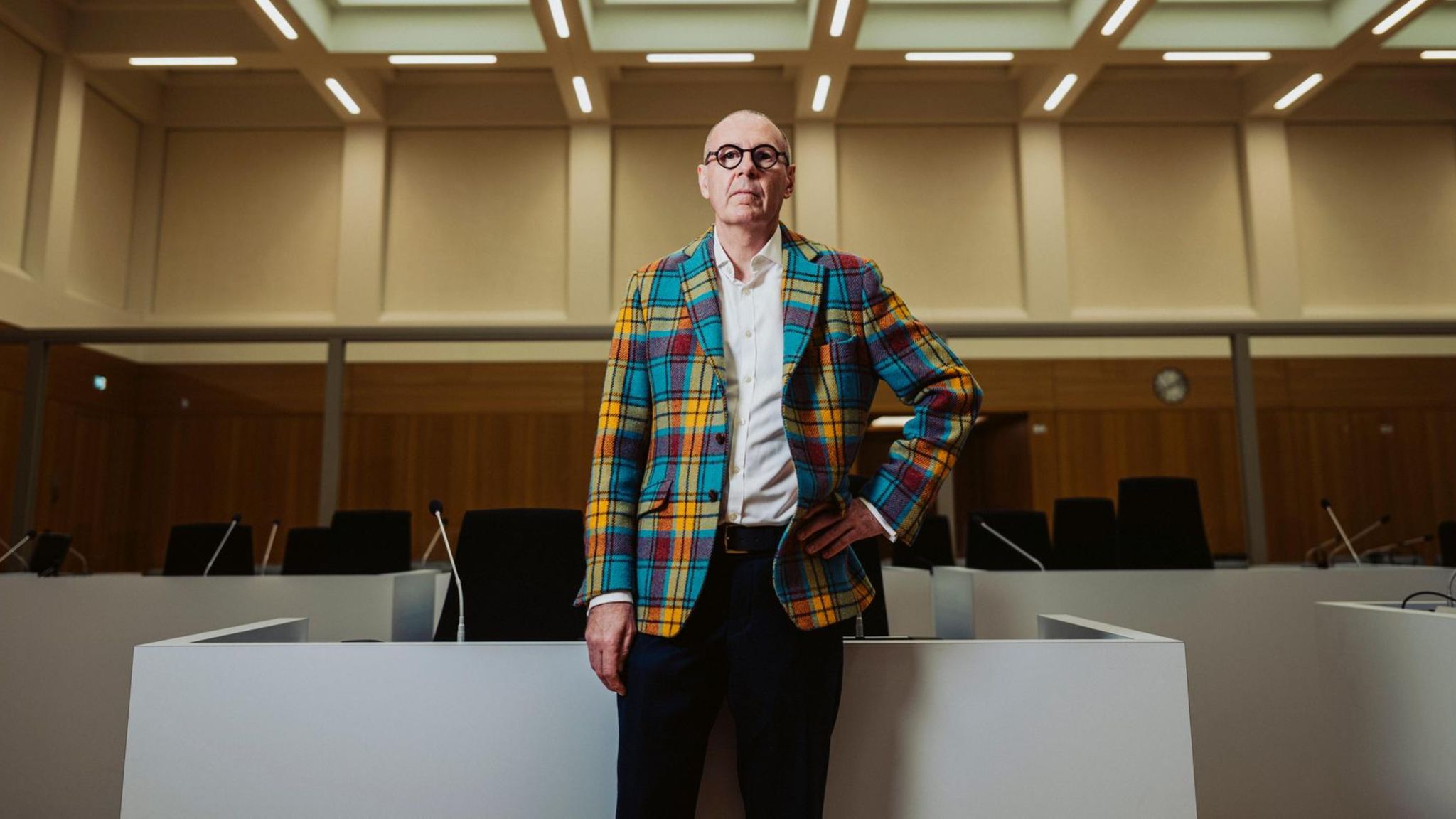 Richter Herbert Anderer im Verhandlungssaal