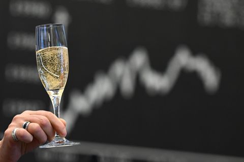 Die deutsche Fondsbranche eilt von Rekord zu Rekord. (Symbolbild) Foto: Arne Dedert/dpa