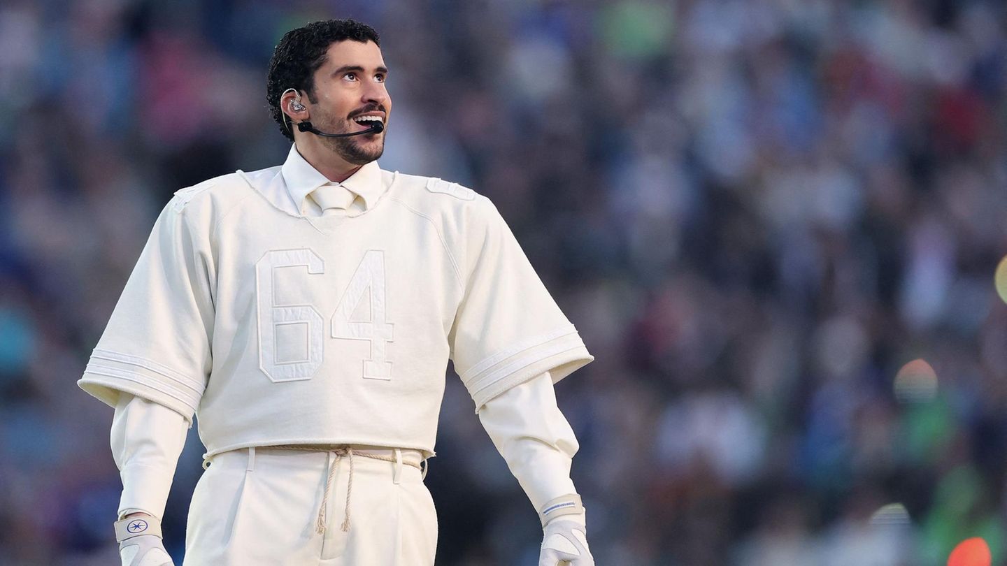 Bad Bunny beim Super Bowl im Stadion von Santa Clara in Kalifornien