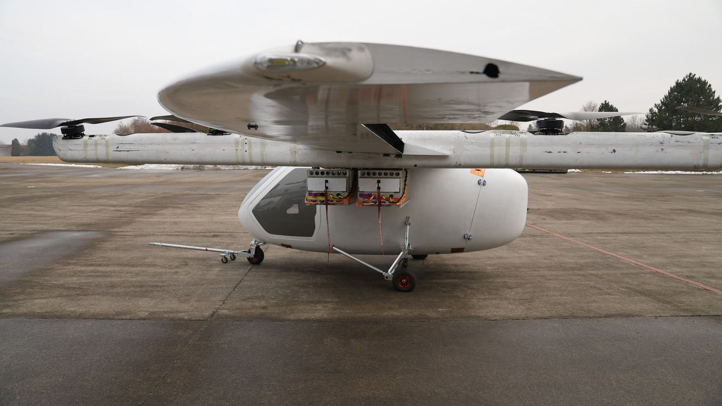 Ein Prototyp des fliegenden Krankenwagens, den das oberbayerische Start-Up ERC System in Kooperation mit der Luftrettung DRF ent