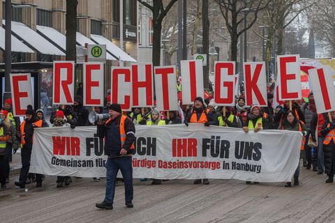 Vor der nächsten Verhandlungsrunde für den öffentlichen Dienst der Länder erhöhen die Gewerkschaften den Druck. (Archivbild) Fot