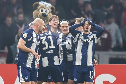 DFB-Pokal: Hertha-Spieler jubeln