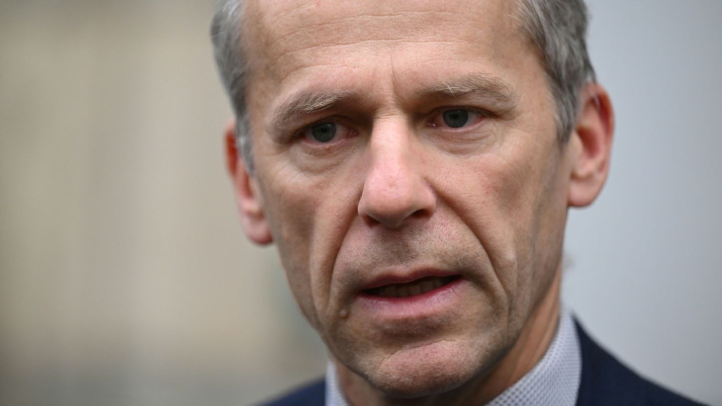 Der Grenobler Staatsanwalt Etienne Manteaux legte die Fakten des Falls dar