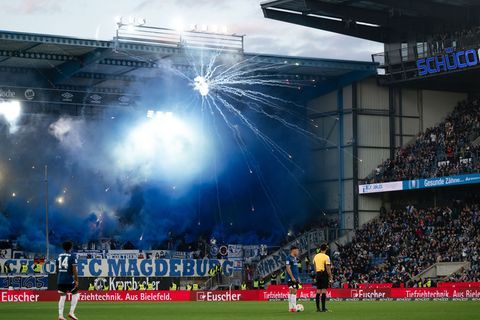 Der 1. FC Magdeburg muss einen sechsstelligen Betrag für das Verhalten seiner Anhänger zahlen. (Archivbild) Foto: Marius Becker/