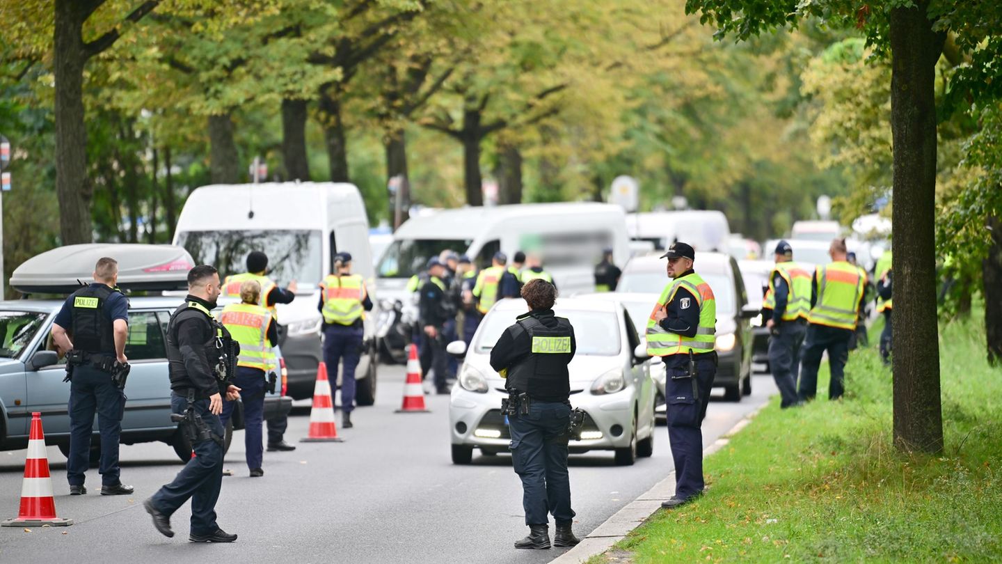 Rauschgifthandel und Autodiebstahl sind wichtige Handlungsfelder der organisierten Kriminalität in Berlin. (Archivbild) Foto: Se