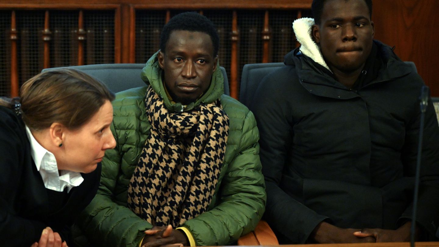 Mehr als ein Jahr lang verfolgten Sidy und Lassana Dramé den Prozess um den Tod ihres Bruders. (Archivbild) Foto: Federico Gamba