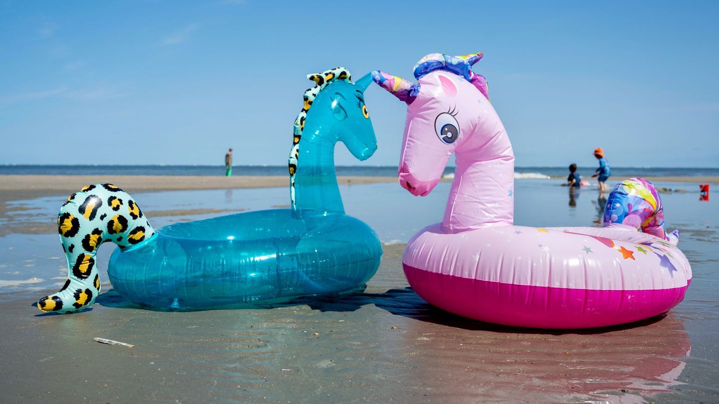 Am kleinen Budget sollen Familienferien nicht scheitern. (Symbolbild) Foto: Hauke-Christian Dittrich/dpa