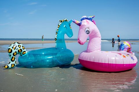 Am kleinen Budget sollen Familienferien nicht scheitern. (Symbolbild) Foto: Hauke-Christian Dittrich/dpa