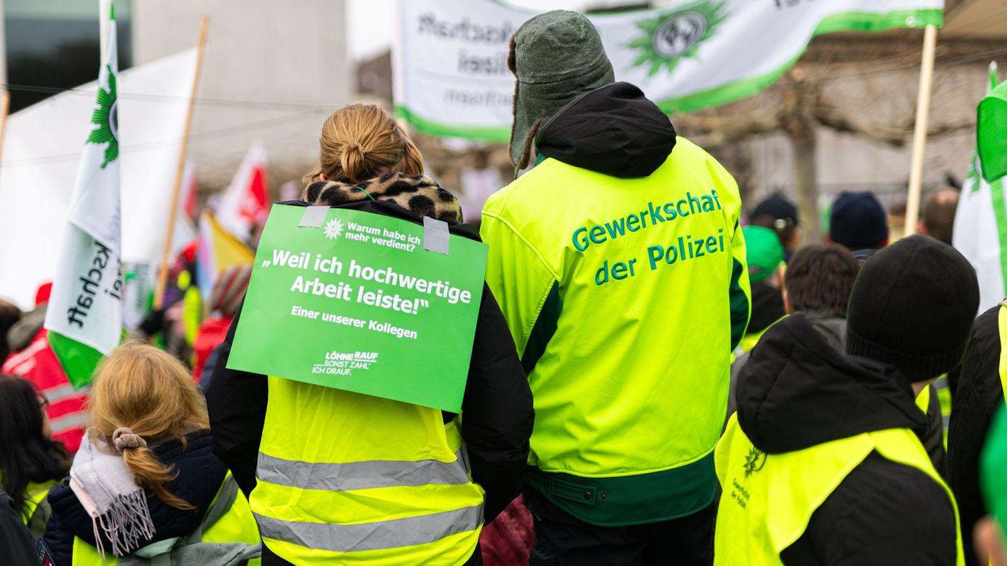 Auch die Polizeigewerkschaft GdP hatte zu dem Warnstreik aufgerufen. Foto: Michael Matthey/dpa