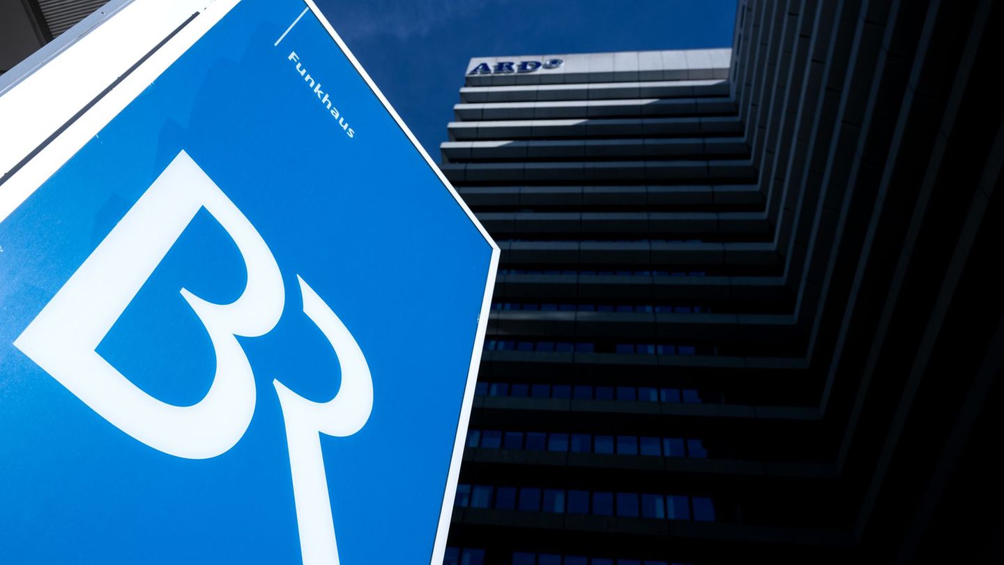 Das bayerische Kabinett macht sich Gedanken über die Musikauswahl im BR. (Archivbild) Foto: Sven Hoppe/dpa