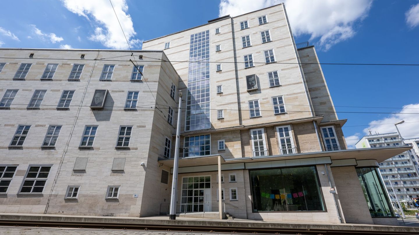Die Schau ist im Museum Gunzenhauser in Chemnitz zu sehen. (Archivbild) Foto: Hendrik Schmidt/dpa