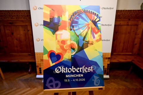 Das offizielle Motiv zum Oktoberfest 2026. (Archivbild) Foto: Felix Hörhager/dpa