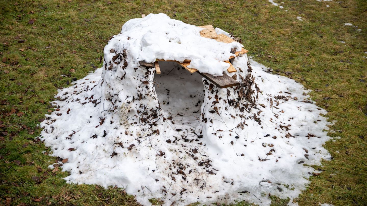 Auch die größten Bauwerke aus Schnee und Eis verlieren irgendwann den Kampf gegen milde Temperaturen. (Symbolbild) Foto: Pia Bay
