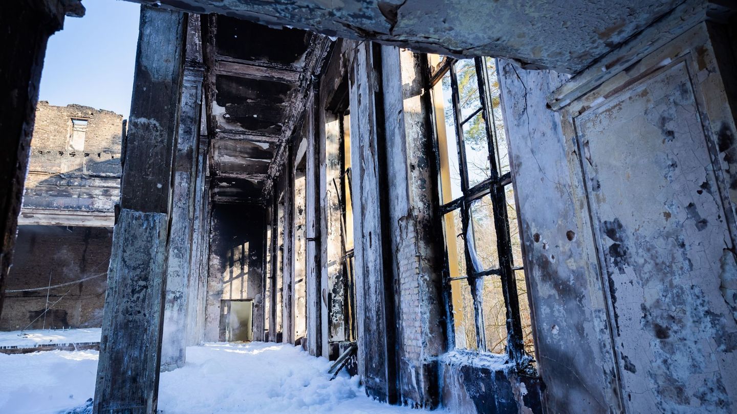 Auf dem Bogensee-Areal in Wandlitz wurde ein Gebäude durch ein Feuer zerstört. Es gehörte zu DDR-Zeiten zur ehemaligen Hochschul