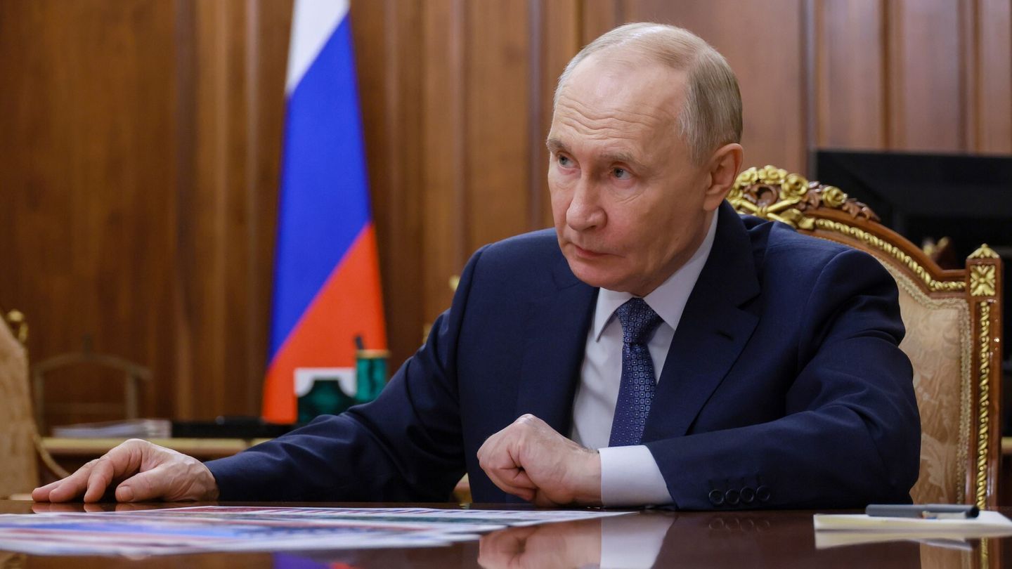 Ukraine-Krieg: Putin: Kiew verübt „Terroranschlag“ auf Gastanker im Mittelmeer