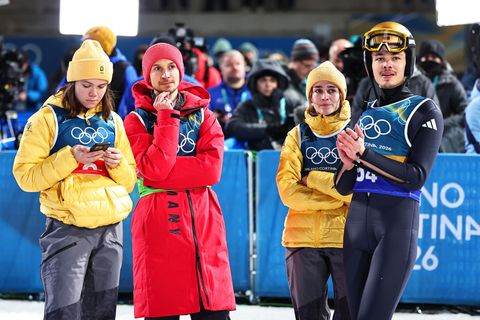Das deutsche Skisprung-Team war nach Platz vier enttäuscht. Foto: Daniel Karmann/dpa