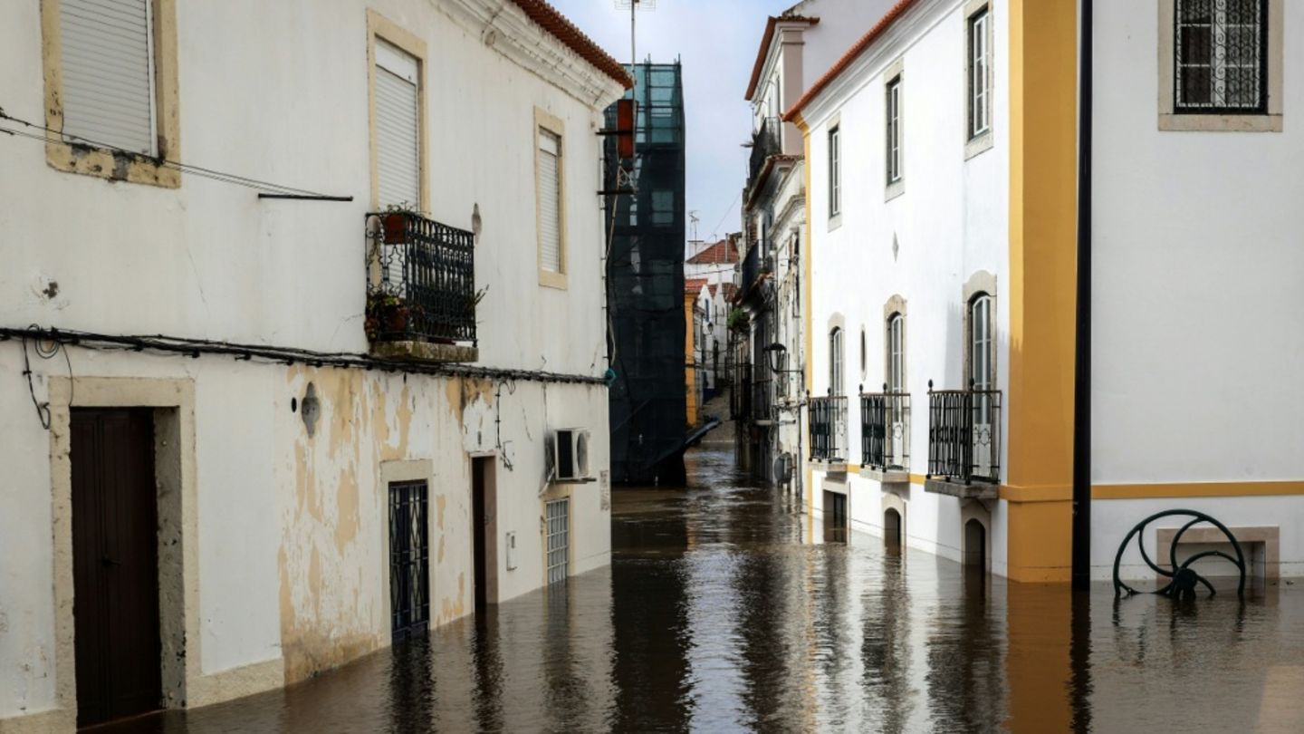 Überflutete Straßen Anfang Februar in Alcácer do Sal