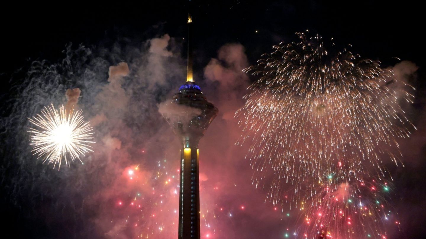 Feierlichkeiten zum Jahrestag der Islamischen Revolutin