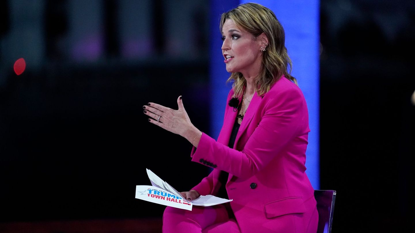 Die Mutter von TV-Moderatorin Savannah Guthrie wird seit Tagen vermisst. (Archivfoto) Foto: Evan Vucci/AP/dpa