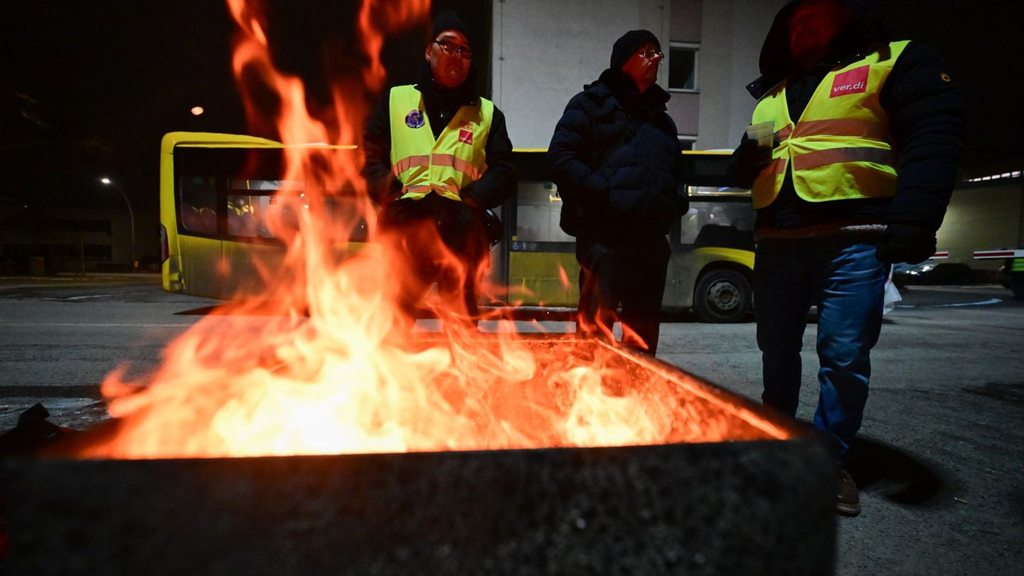 Verdi will Druck machen im Tarifstreit mit den Ländern. Foto: Sebastian Christoph Gollnow/dpa