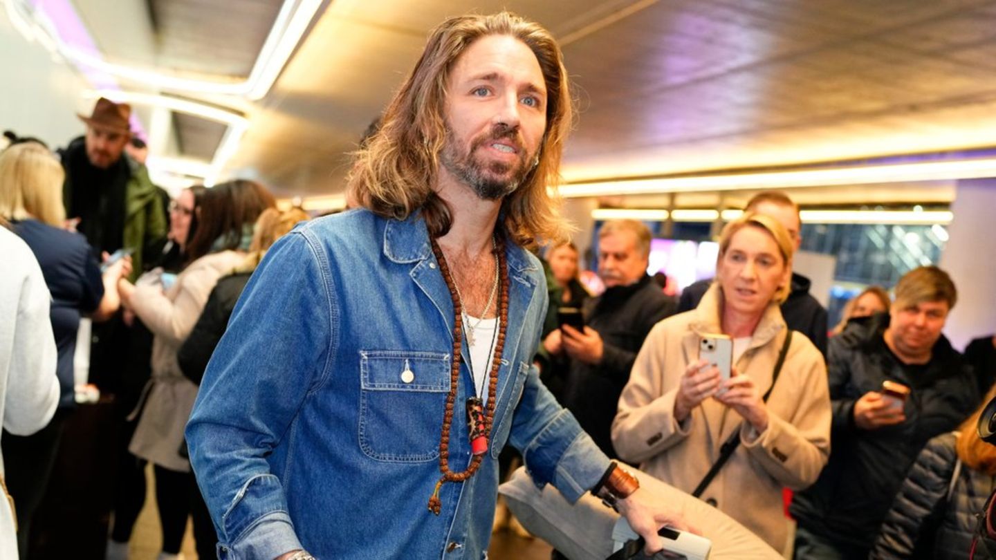 Das Dschungelcamp liegt hinter ihm: Gil Ofarim bei seiner Ankunft in Frankfurt