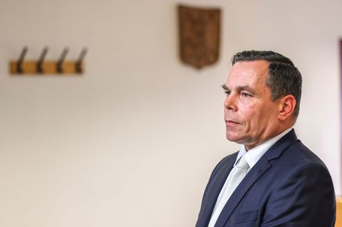 Wegen einer Auseinandersetzung vor einer Kieler Bar hat die Staatsanwaltschaft Kiel Anklage erhoben. Zum Motiv konnte Oberstaats