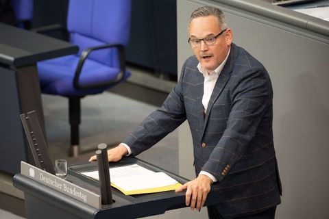 In Sachsen-Anhalt werden immer mehr Fälle bekannt, in denen Familienangehörige von AfD-Politikern bei anderen Abgeordneten besch