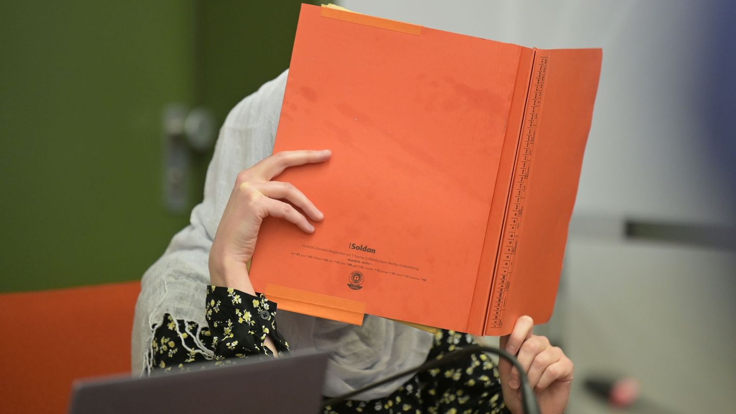 Wegen Mitgliedschaft im Islamischen Staat läuft in München ein Prozess gegen eine 38-Jährige aus Oberfranken. Foto: Malin Wunder