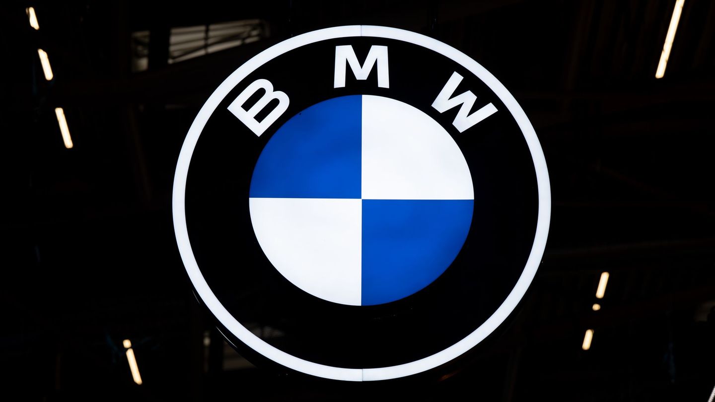 BMW ruft weltweit Hunderttausende Autos wegen Problemen am Starter zurück. Foto: Sven Hoppe/dpa