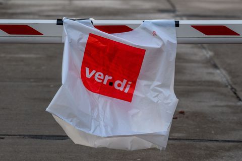 Im öffentlichen Nahverkehr in Kassel drohen am Freitag Fahrtausfälle und Verspätungen - Grund ist ein Warnstreikaufruf der Gewer