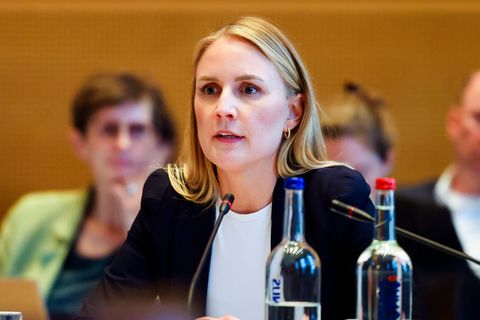 Die Landesregierung spricht weiter mit Lyten über eine Übernahme der Baustellle bei Heide. (Archivbild) Foto: Frank Molter/dpa