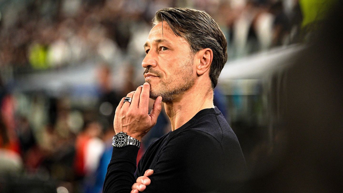Auf BVB-Trainer Niko Kovac und seine Mannschaften warten zwei intensive englische Wochen. (Archivbild) Foto: Marco Alpozzi/LaPre