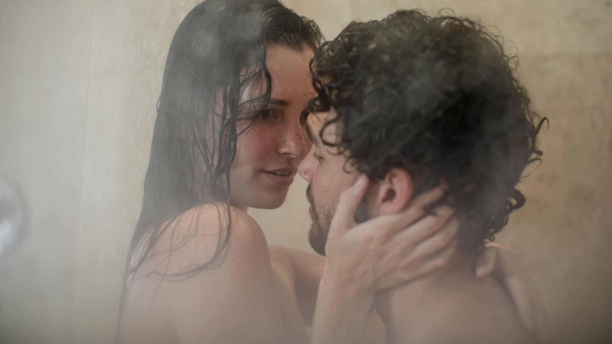 Ein verstohlener Blick auf einen nackten Körper, eine intime Situation: Schon startet das Kopfkino, oft ohne dass wir es steuern können